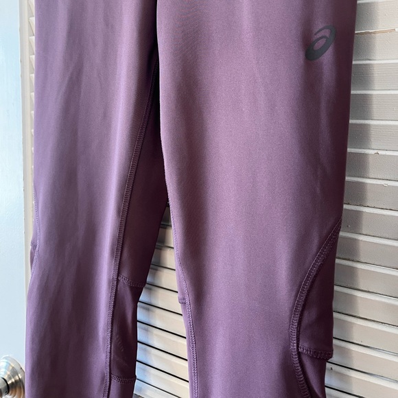 ASICS women’s workout leggings - Picture 2 of 4